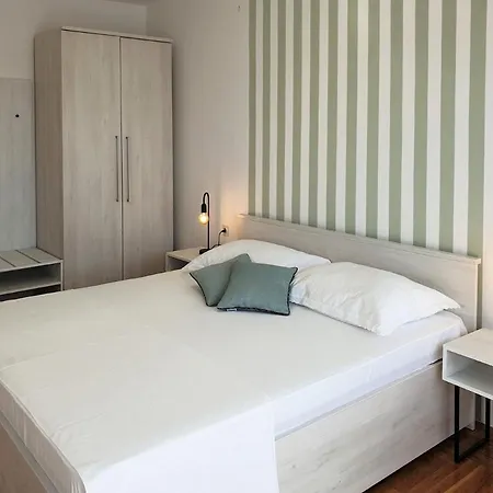 Apartment Vladimir 6 Pax