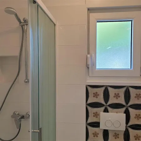 Apartment Vladimir 6 Pax Crikvenica